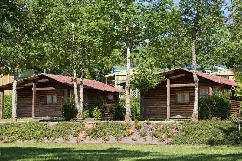 Camping Le Caussanel Hotel Canet-de-Salars ภายนอก รูปภาพ